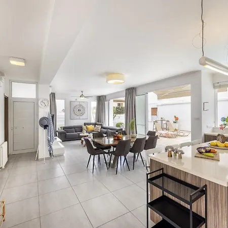 Sunnyvillas 3br Luxury Private Pool Nr5 Протарас
