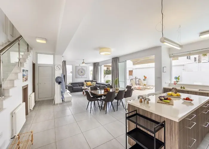 Sunnyvillas 3br Luxury Private Pool Nr5 Protaras